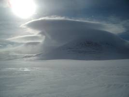 Wolkenhimmel neben dem Helags (1024x768)